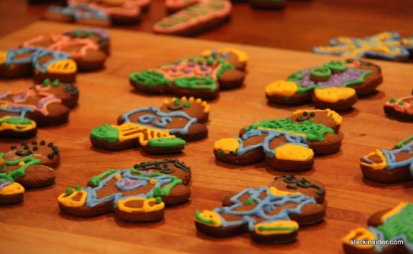 gingerbread man outline