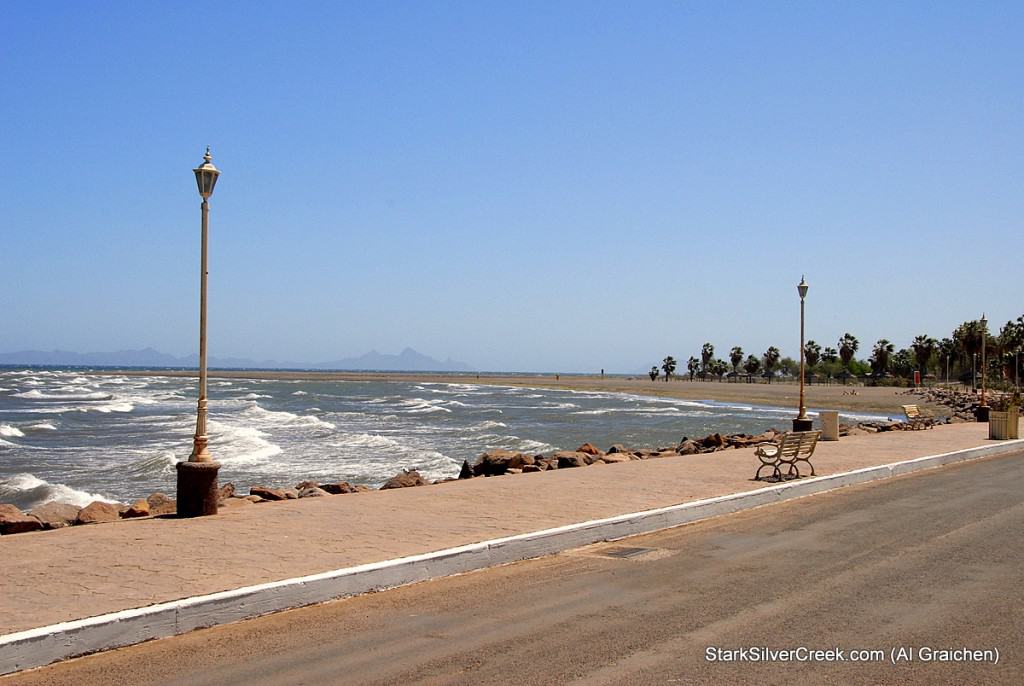 loreto-baja-malecon-al-graichen-1 loreto-baja-malecon-al-graichen-1