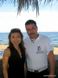 vista-al-mar-clam-shack-loreto-baja Friendly service with a smile at the Vista Al Mar Clam Shack