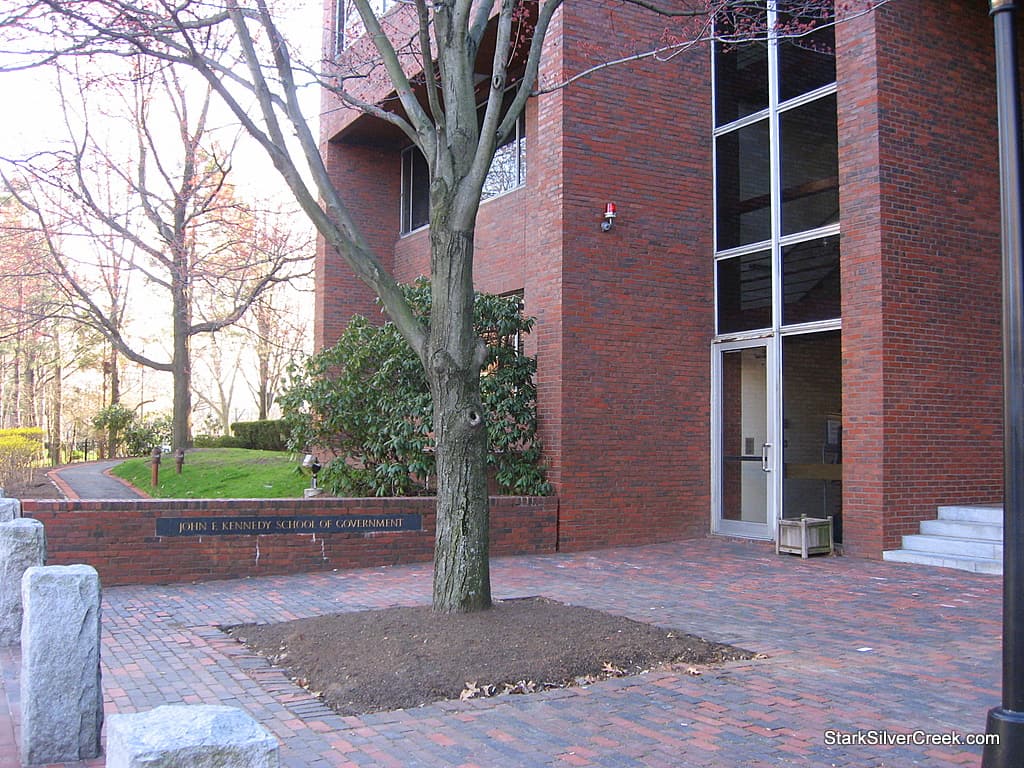 harvard-kennedy-school-tour-2 harvard-kennedy-school-tour-2