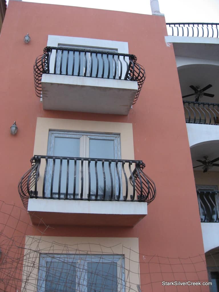 Tesoro de Loreto Condos img_9884