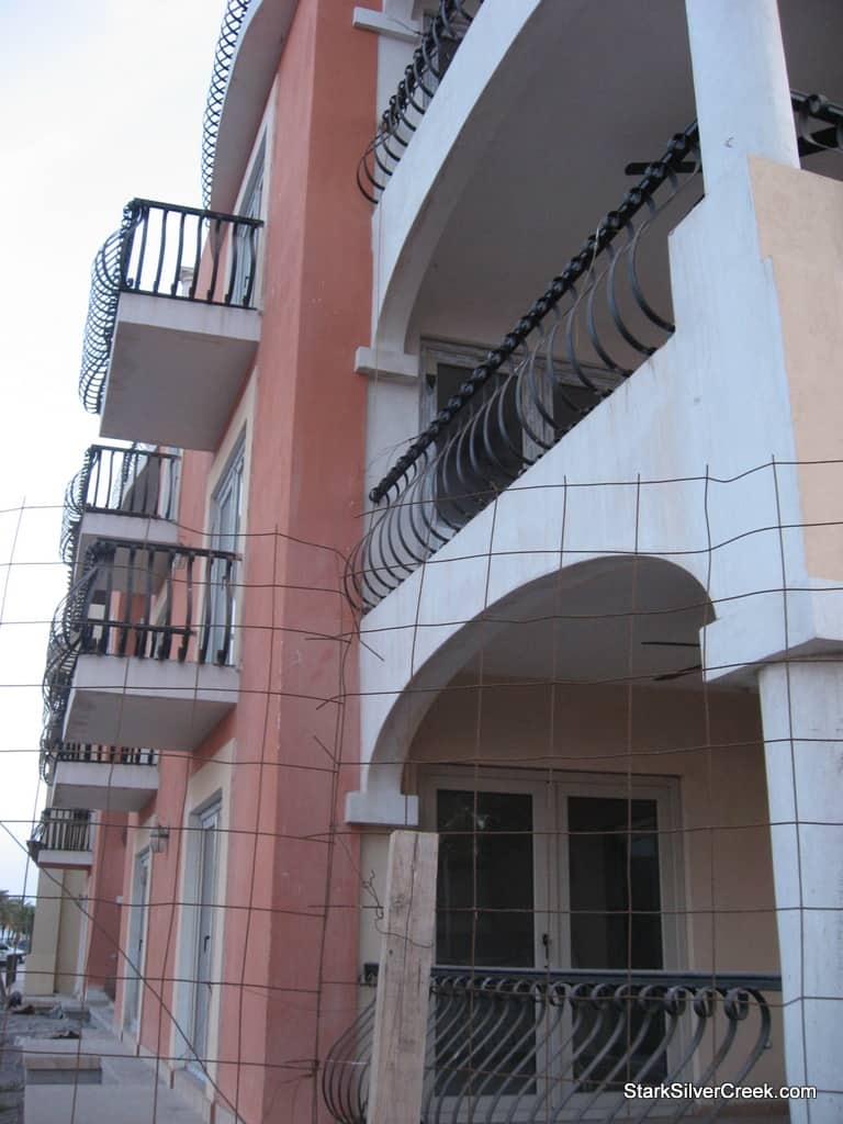 Tesoro de Loreto Condos img_9887