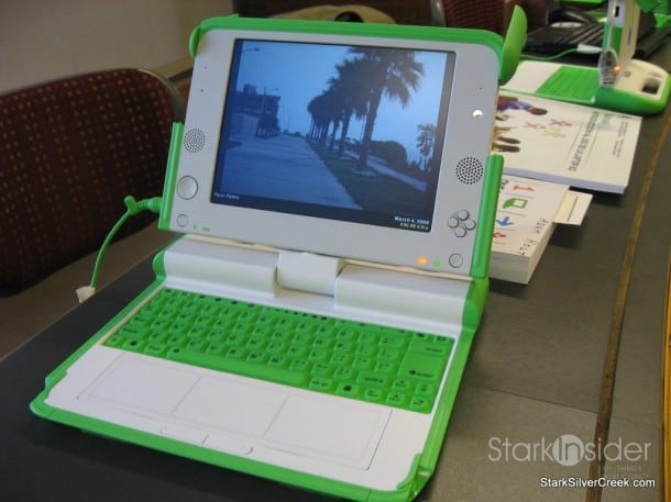 one-laptop-per-child-nicolas-negroponte-1