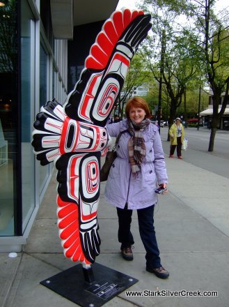 vancouver-tour-eagle-markers Walking Tour following Eagle Markers