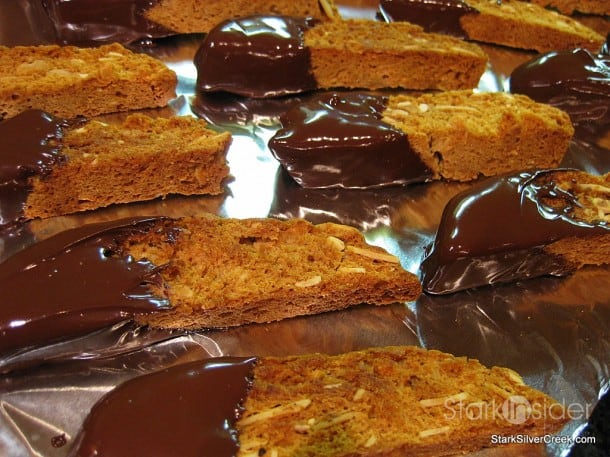 Recipe - Lemon Almond Chocolate-Dipped Biscotti Recipe - Lemon Almond Chocolate-Dipped Biscotti