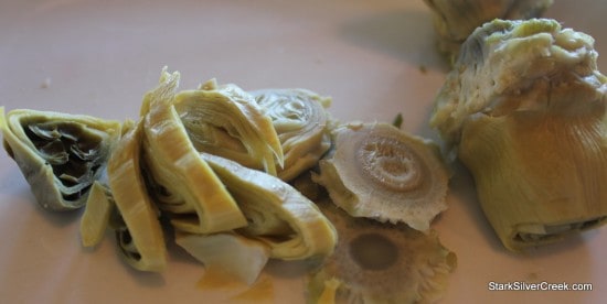 artichoke-crab-strawberry-vinegrette-salad-13