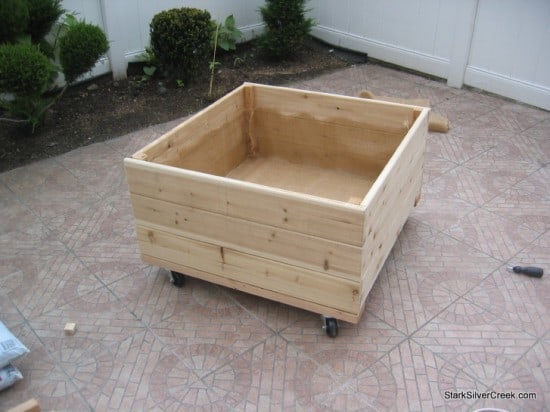 Vegetable-Planter-Box-Tom-5