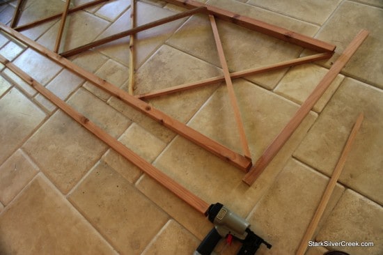Courtyard-Garden-Trellis-Building-9
