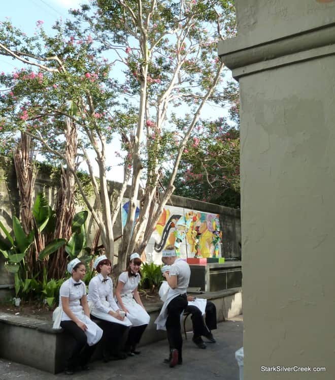 Cafe-du-Monde-New-Orleans-7