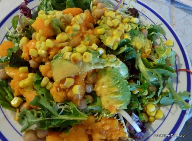 Papaya-Avocado-Macadamia-Nut-Salad-1