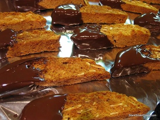 chocolate-dipped-biscotti