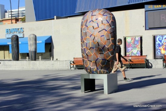 Convergence Jun Kaneko Convergence Jun Kaneko, ceramic 1994