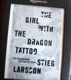 Loni goes Digital with Amazon Kindle 3 Loni goes Digital with Amazon Kindle 3