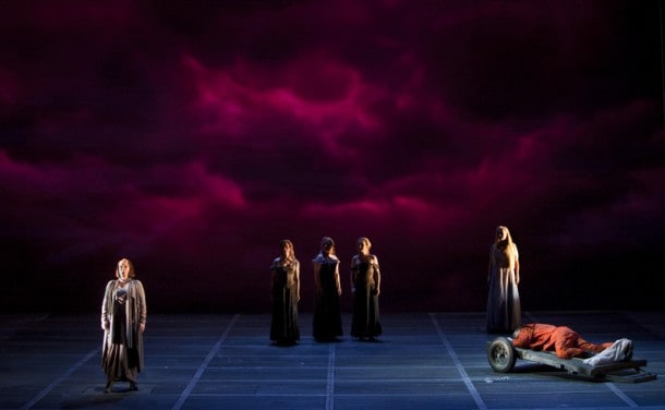 Nina Stemme (Brünnhilde), Stacey Tappan (Woglinde), Renee Tatum (Flosshilde), Lauren McNeese (Wellgunde), Melissa Citro (Gutrune) and Ian Storey (Siegfried). Nina Stemme (Brünnhilde), Stacey Tappan (Woglinde), Renee Tatum (Flosshilde), Lauren McNeese (Wellgunde), Melissa Citro (Gutrune) and Ian Storey (Siegfried).