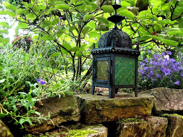 Garden Lantern - Moving Tips by Eve