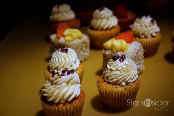 Yigit Pura Cupcakes - After Adobe Lightroom 4