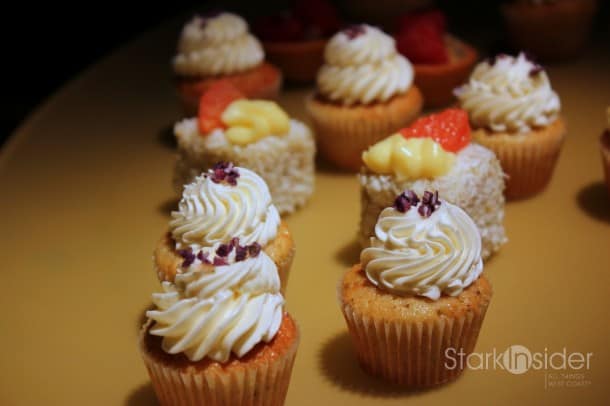 Yigit Pura Cupcakes - Before Adobe Lightroom 4