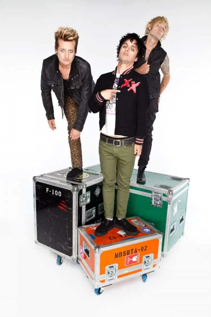 Green Day - Heart Like A Hand Grenade Green Day - Heart Like A Hand Grenade