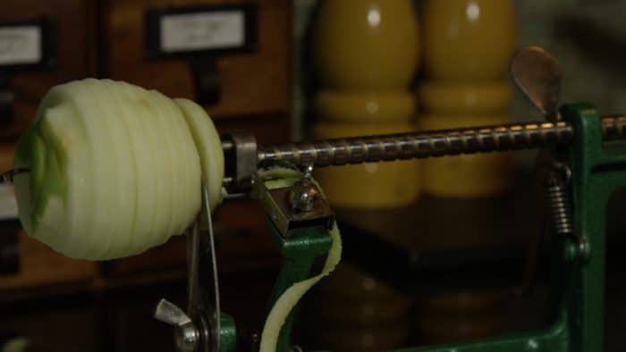 RED-Raven-Apple-Pie-Stark-Insider.0001836