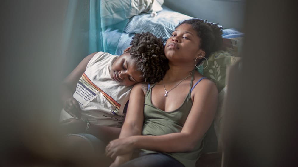 ‘Night Comes On’ a somber, tender debut for director Jordana Spiro