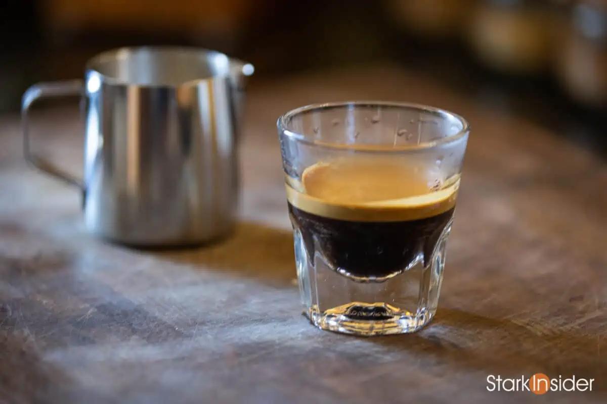 Using a Puck Screen - lots of crema in double espresso shot (Test)