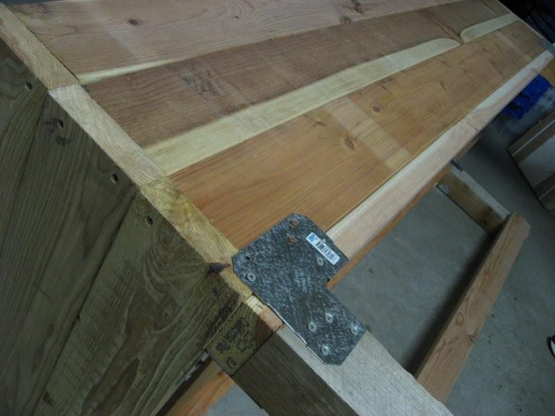 Leg brackets for reinforcing, sturdy quality